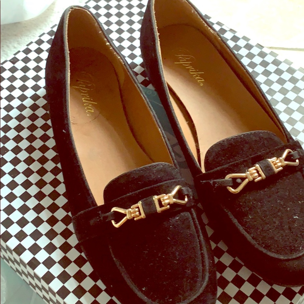 Black flats